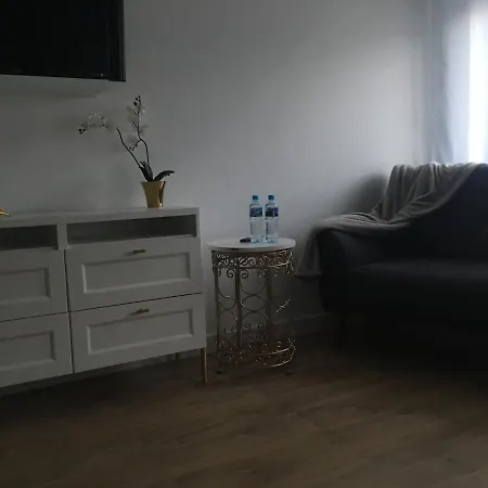 Apatramenty U Marka Apartment *